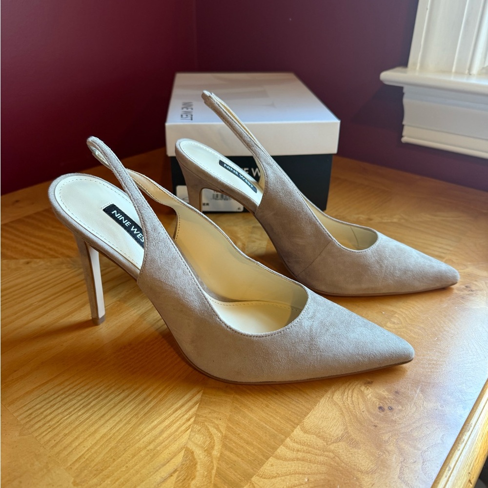 Nine West feather slingback Taupe new